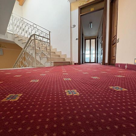 Garni Hotel ティニャーレ エクステリア 写真