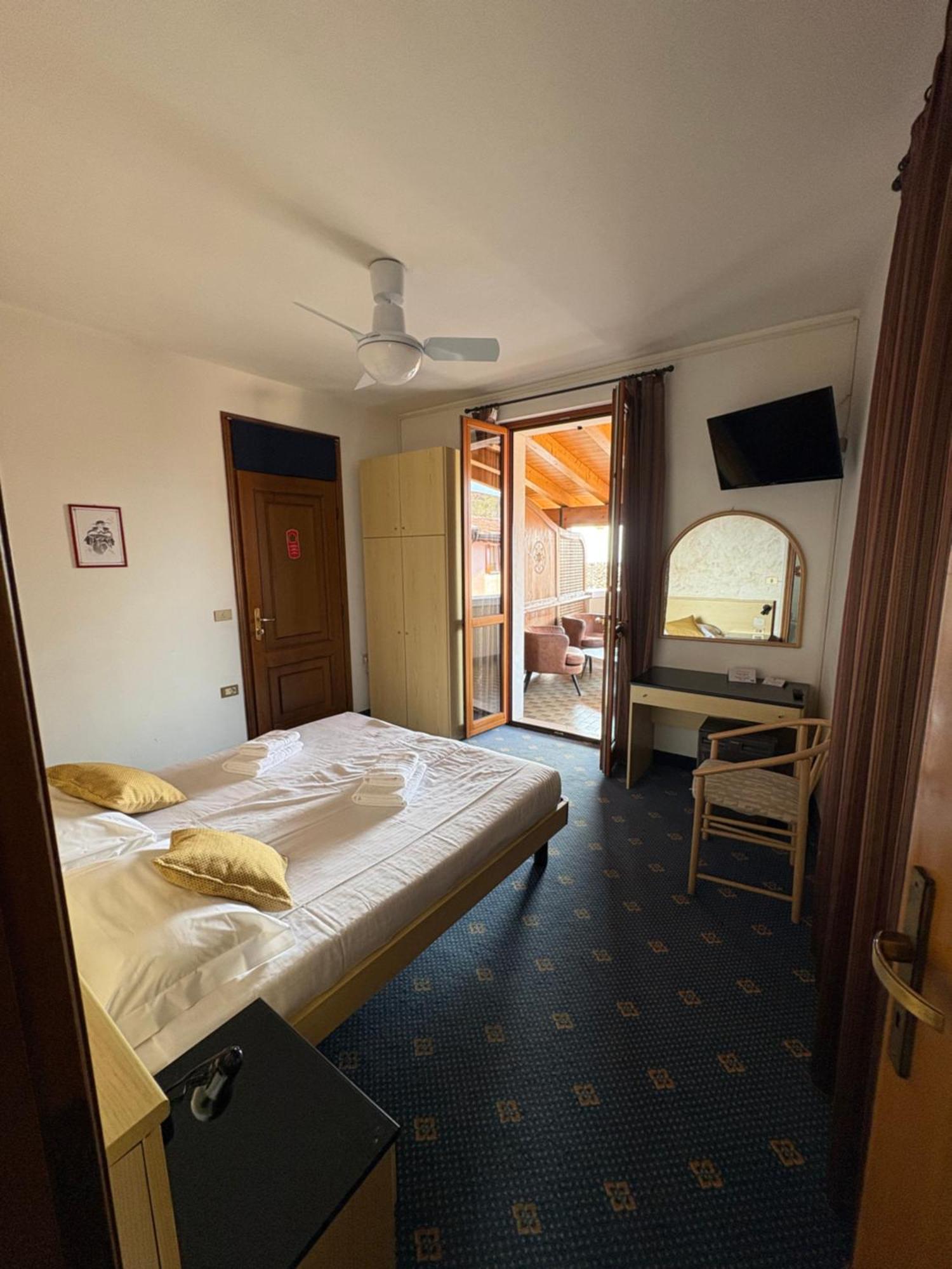 Garni Hotel ティニャーレ エクステリア 写真
