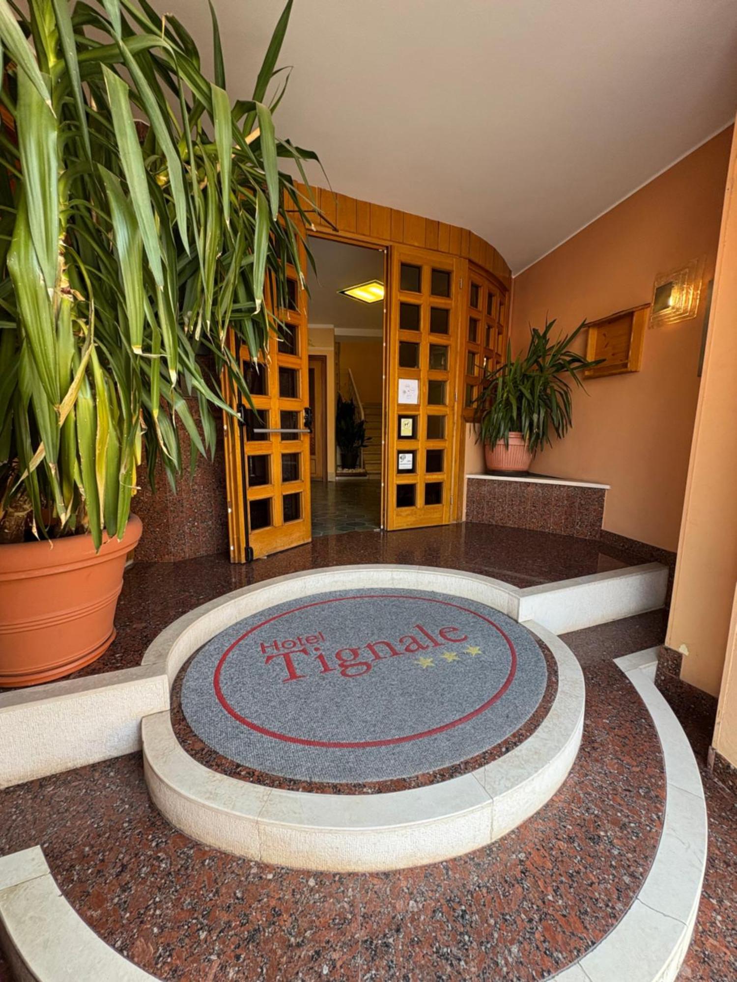 Garni Hotel ティニャーレ エクステリア 写真