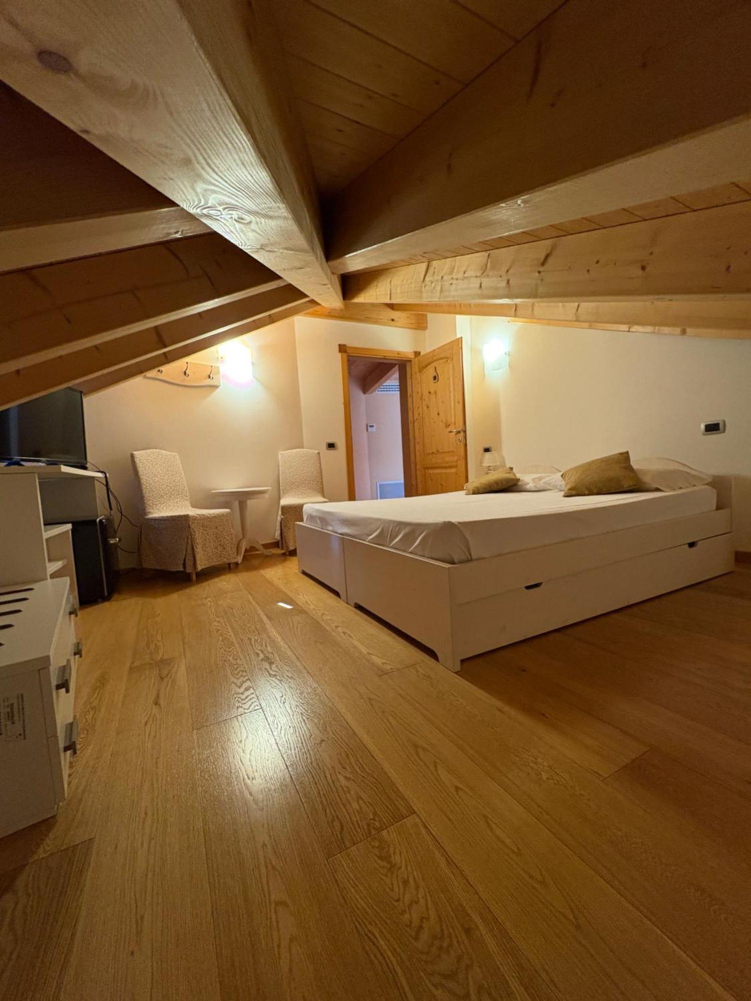 Garni Hotel ティニャーレ エクステリア 写真