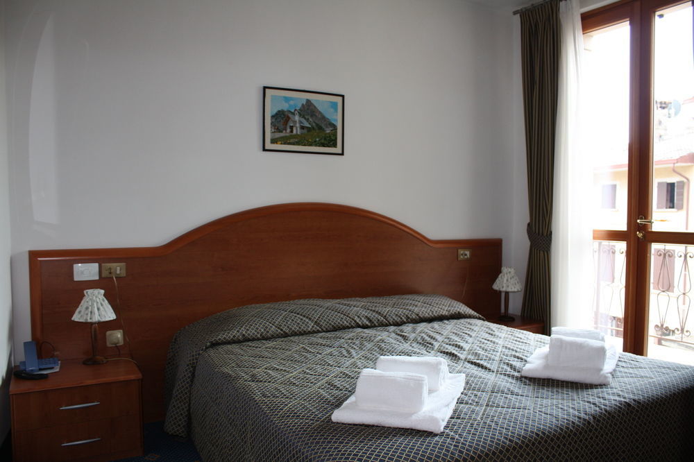 Garni Hotel ティニャーレ エクステリア 写真